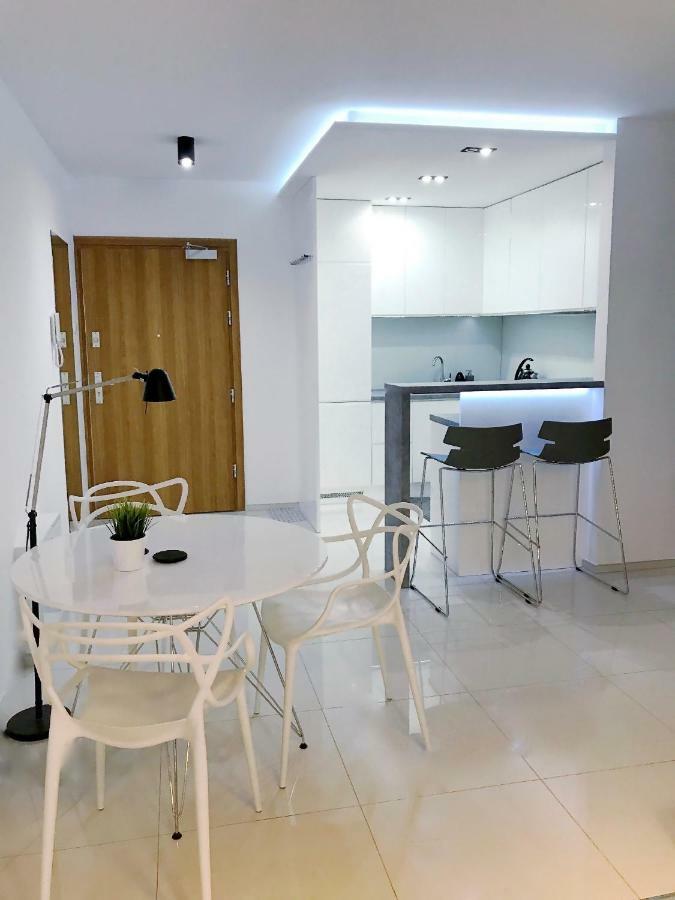 Icon Apartments Centrum 68 Breslavia Exterior foto